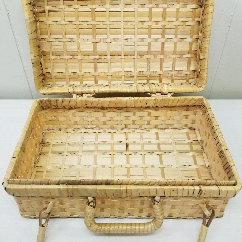 Wicker Rattan Basket Carry Case Chest Handles - Picture 3 of 7
